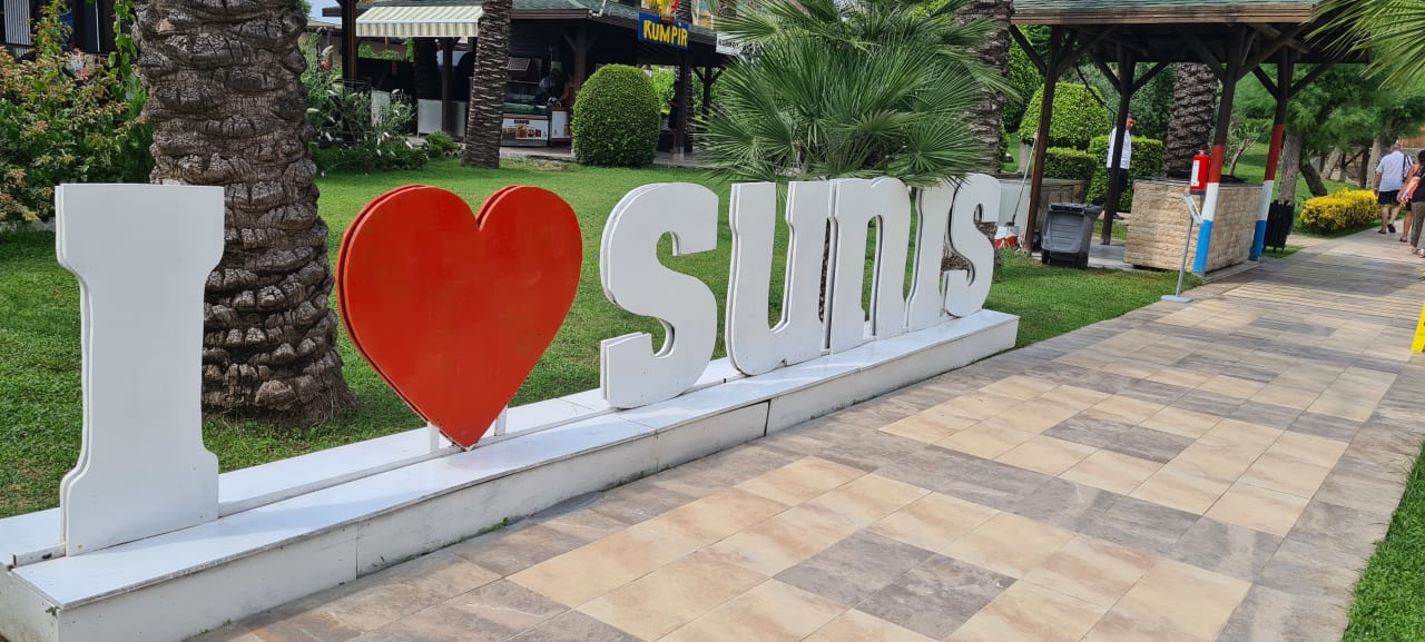 Gartenanlage Sunis Kumköy Beach Resort Hotel & Spa