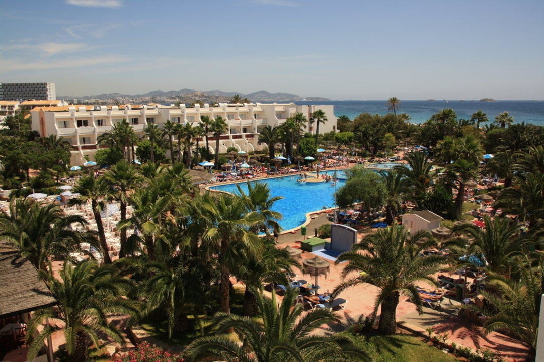 Um die Mittagszeit Grand Palladium White Island Resort & Spa