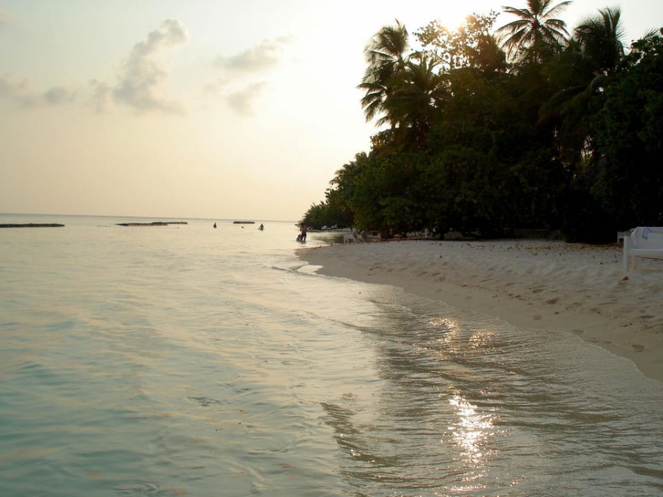 Strand im Osten der Insel auf der Riffseite Kuramathi Maldives