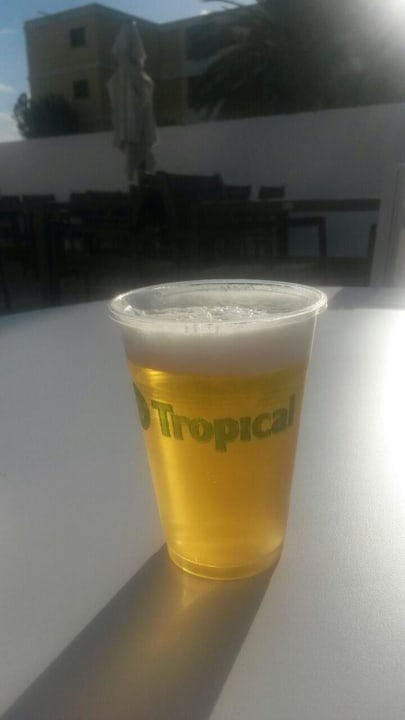 Frisch gezapft bei 28 grad ein Traum  alltoura Club Hotel Akeah Broncemar