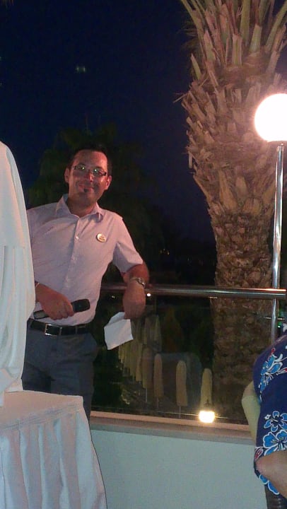 Yusuf Chef der Animation beim Tr Abend Saphir Resort & Spa