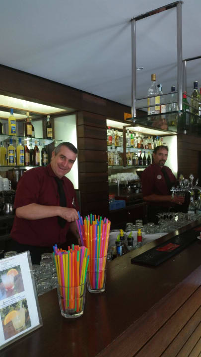 Fleißige Angestellte und dabei immer sehr freundli Aldiana Club Rocca Nettuno Calabria