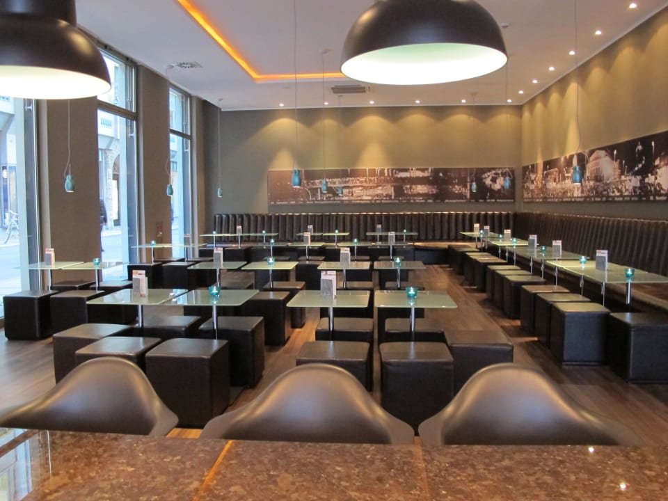 Lobby & Frühstücksbereich Motel One Leipzig-Nikolaikirche