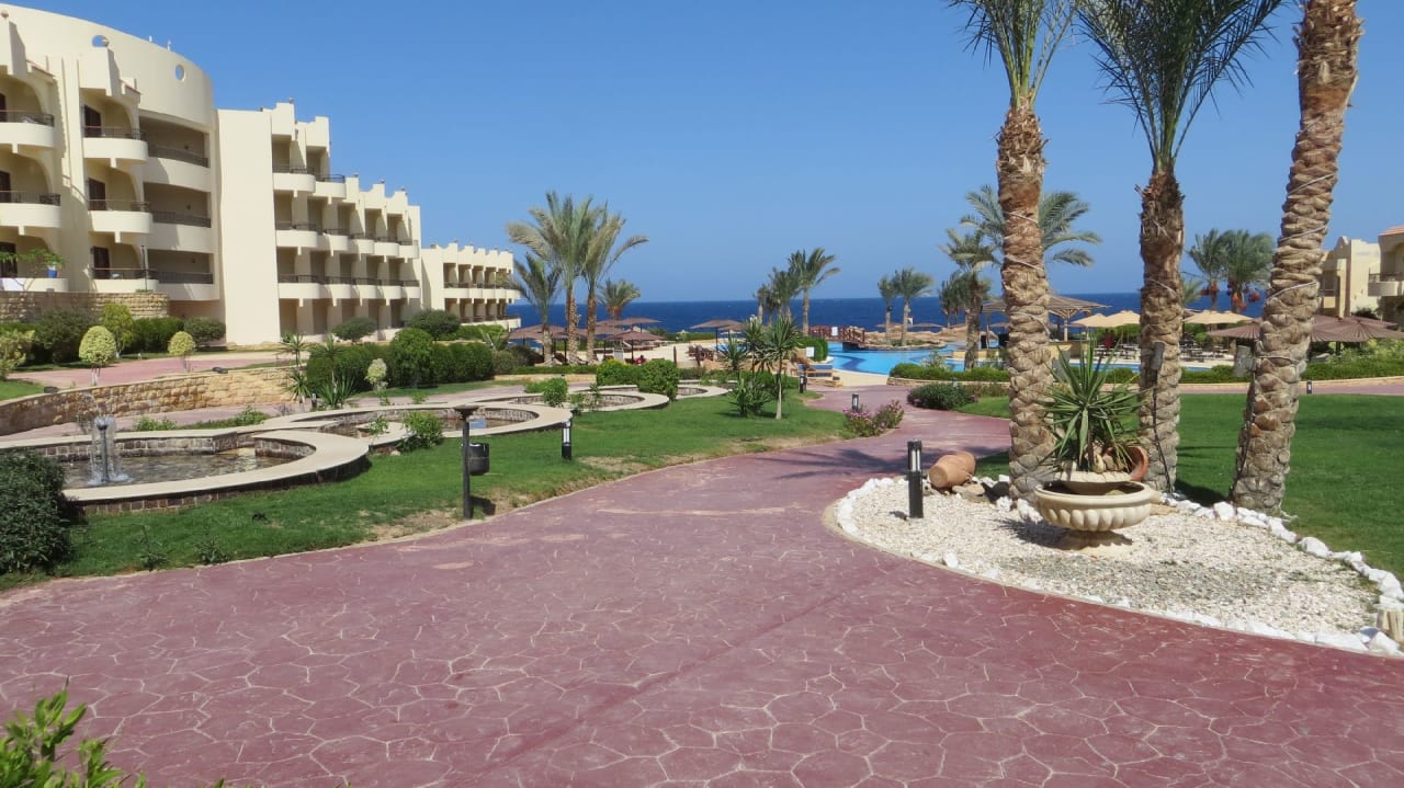 Gartenanlage Coral Hills Resorts & SPA