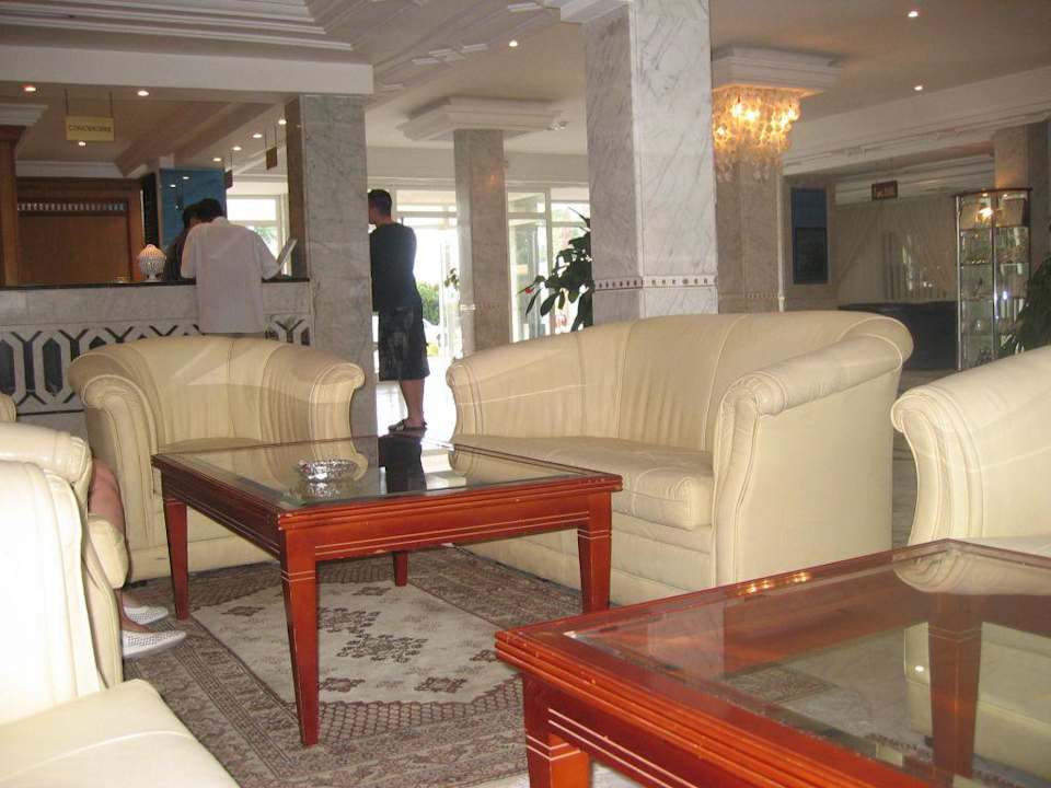 Rezeption Hotel Nesrine