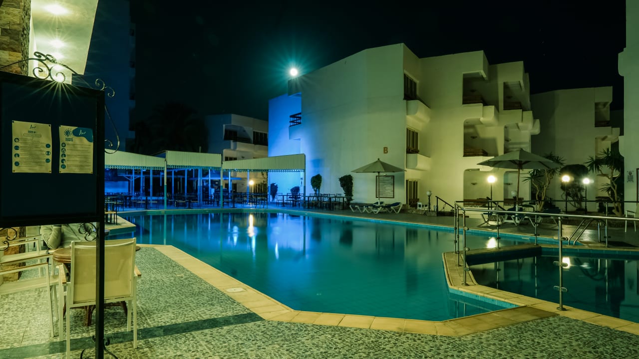 Pool Marlin Inn Azur Resort