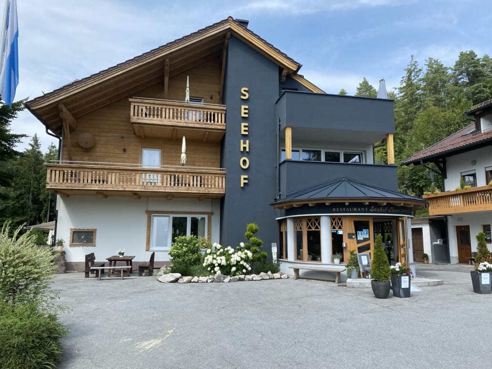 Außenansicht Hotel Seehof Tauer