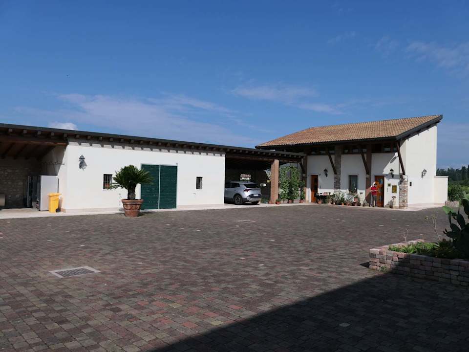 Außenansicht Hotel Corte Pontigliardo