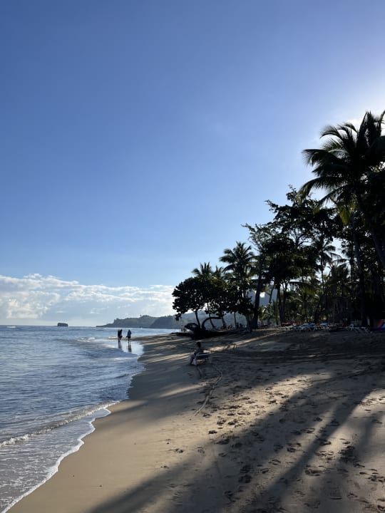 Strand Playabachata Hotel