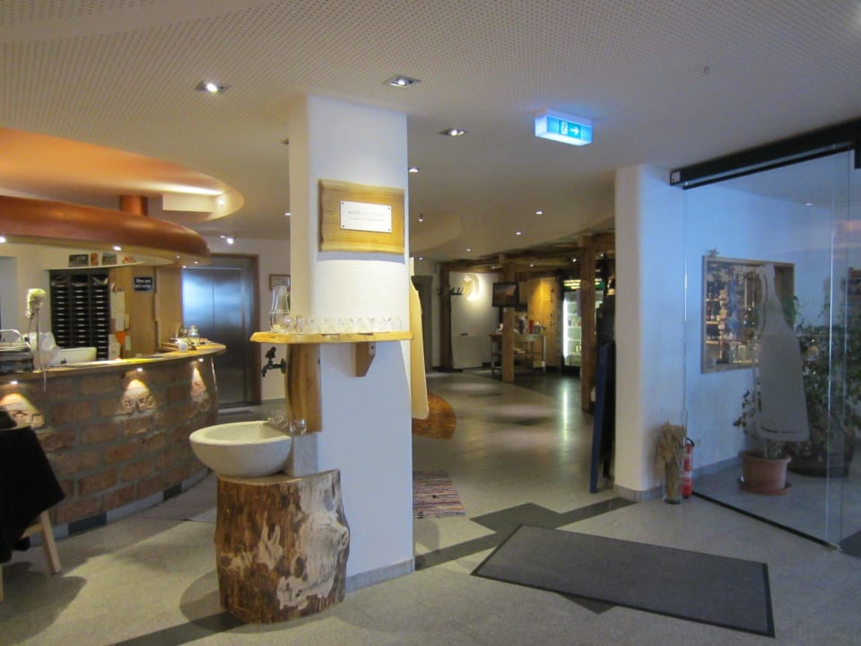 Eingangsbereich 1. Bier & Wohlfühlhotel Gut Riedelsbach