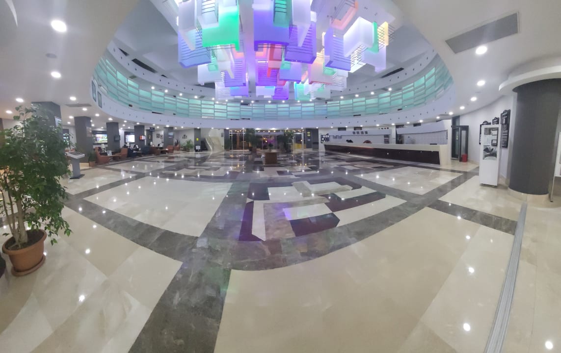 Lobby VONRESORT Golden Coast