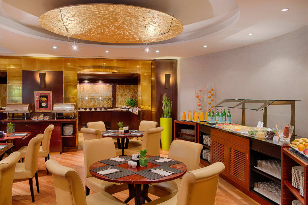 Breakfast Bar NH Roma Villa Carpegna