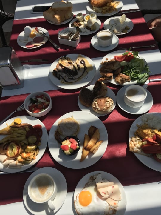 Gastro Terrace Elite Resort