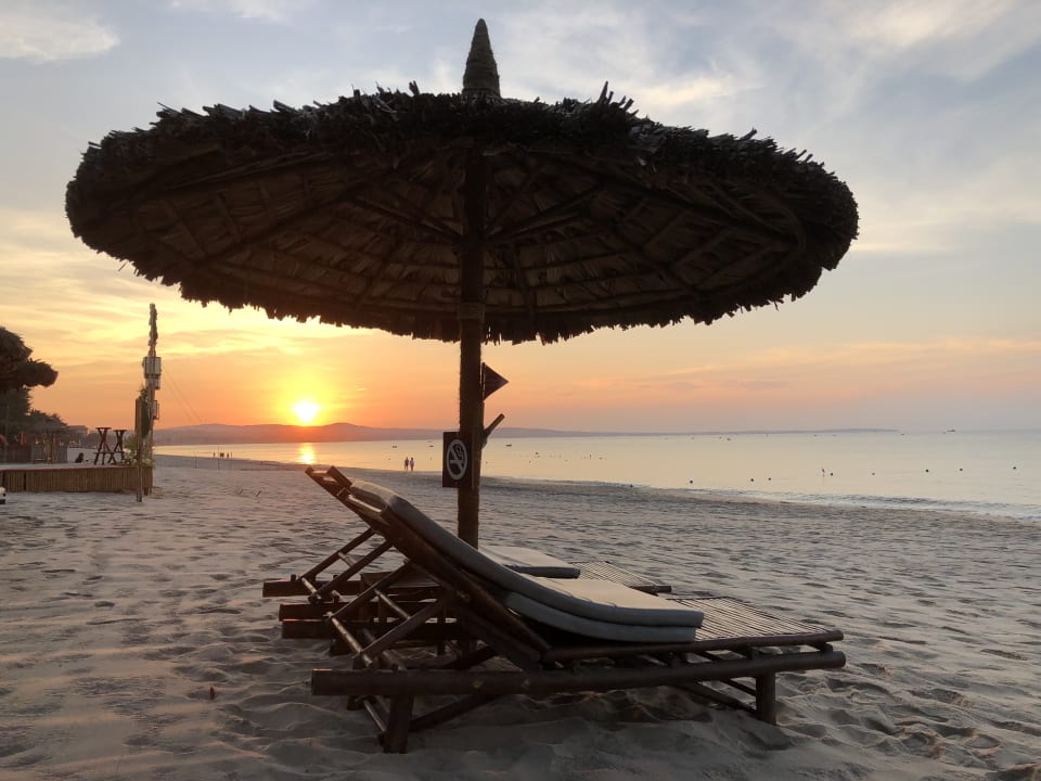 Strand Bamboo Village Beach Resort & Spa