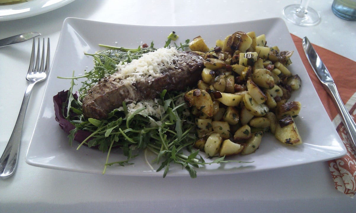 Ostern 2014: Rumpsteak auf Rucolanest Seehotel Lindenhof