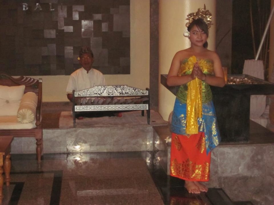 Begrüßung am Eingang The Westin Resort Nusa Dua, Bali