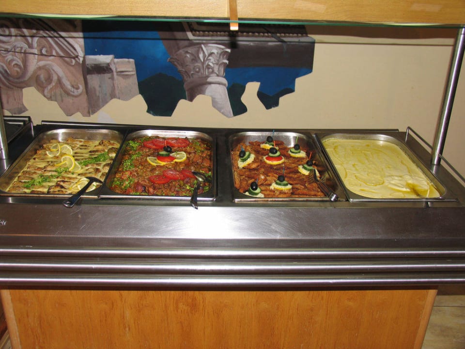 Warmes Speisenbuffet Duni Royal Pelican Resort