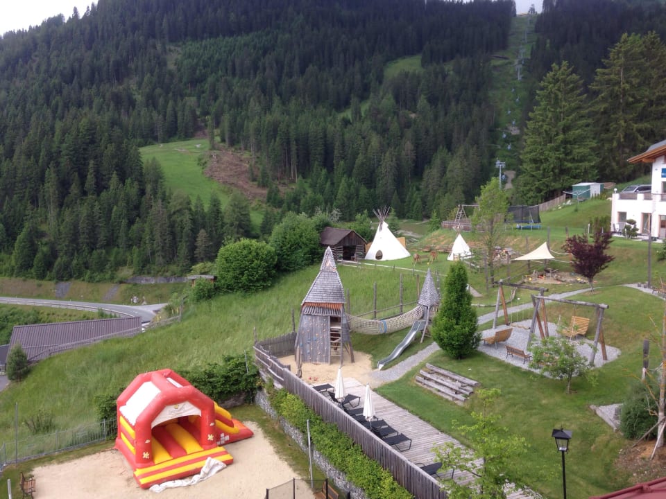 Ausblick Laurentius Suite Baby- & Kinderhotel Laurentius