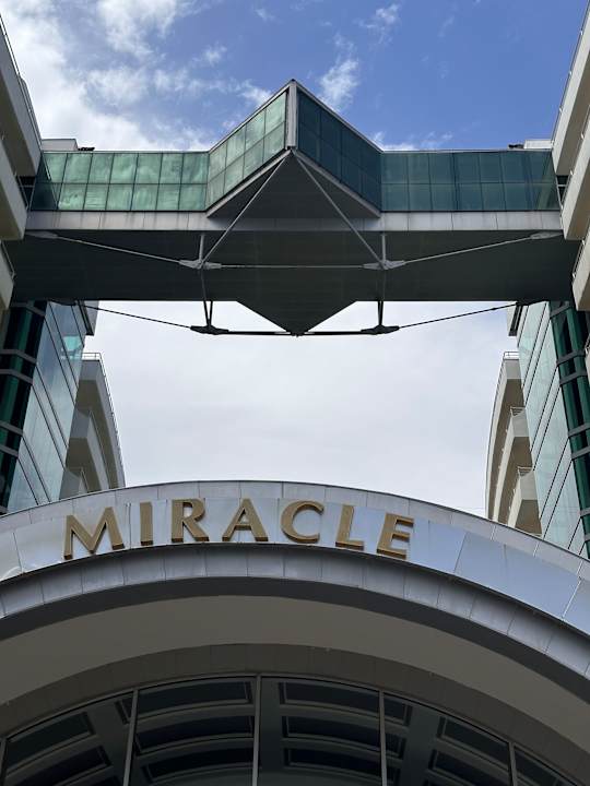 Außenansicht Hotel Miracle Resort