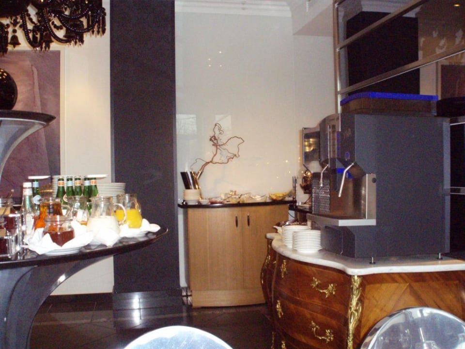 Frühstücksbereich Avidon Art & Design Hotel