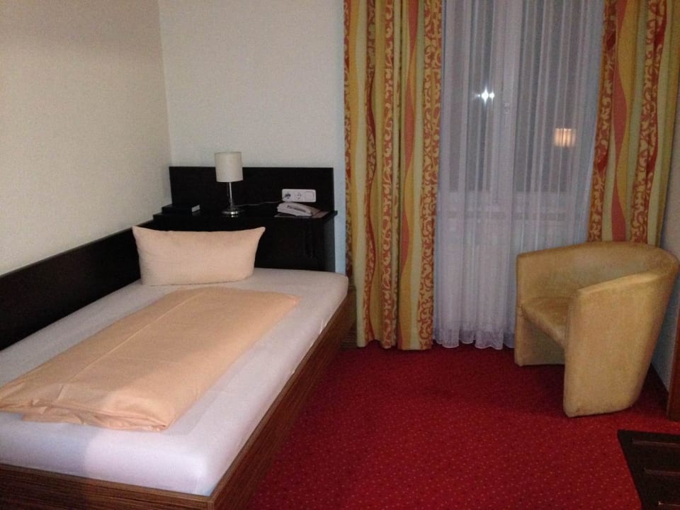 Einfaches Einzelzimmer Drexel's Parkhotel