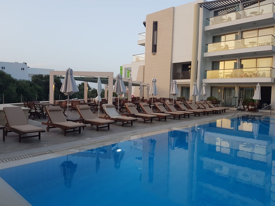 Pool Albatros Spa & Resort Hotel