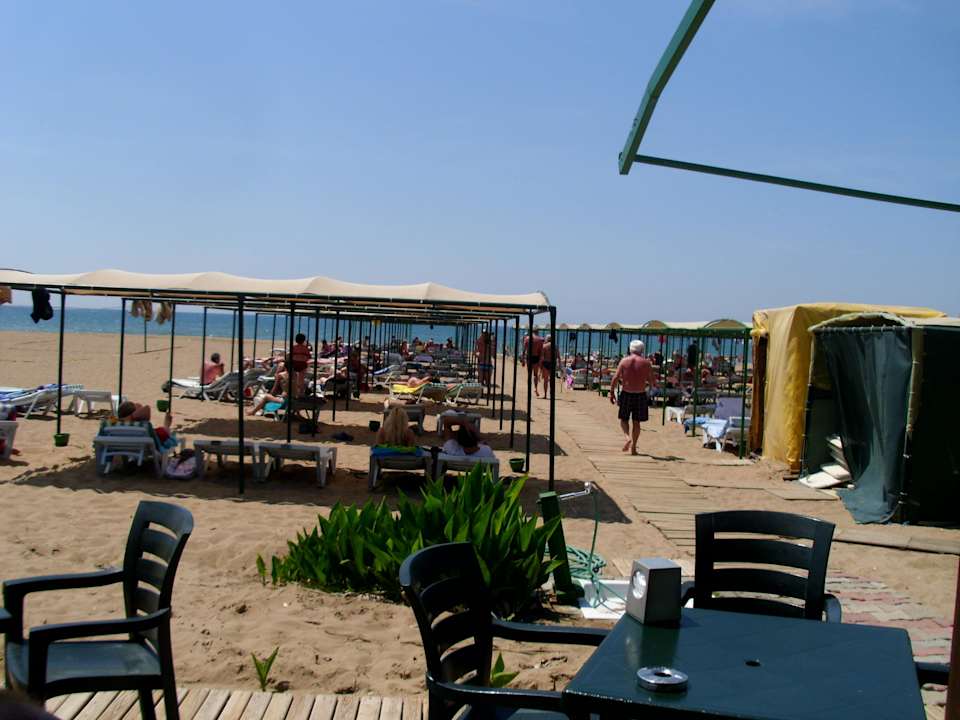 Strand Side Royal Paradise Hotel