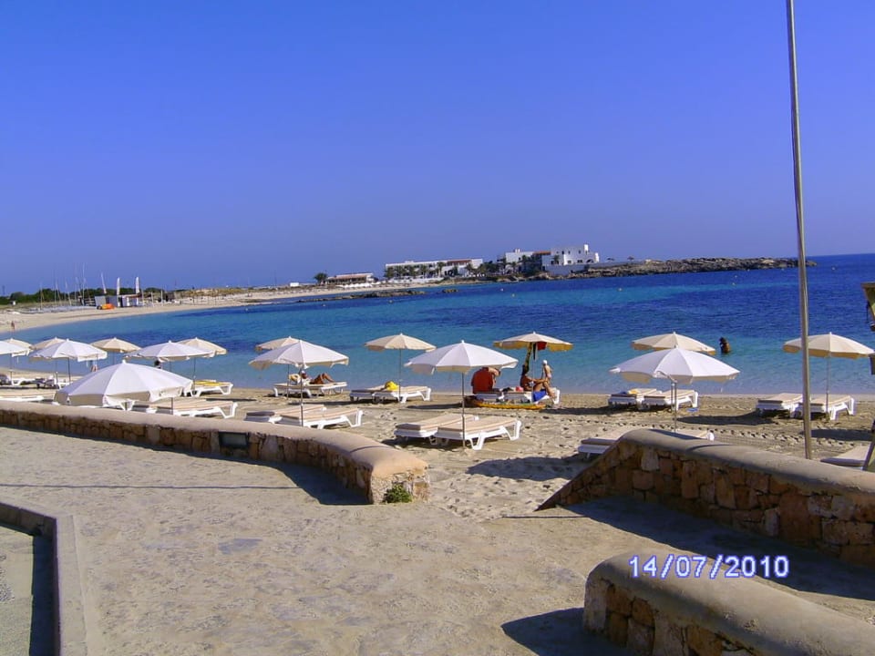 Strand von Es Pujols Hostal Roca Plana