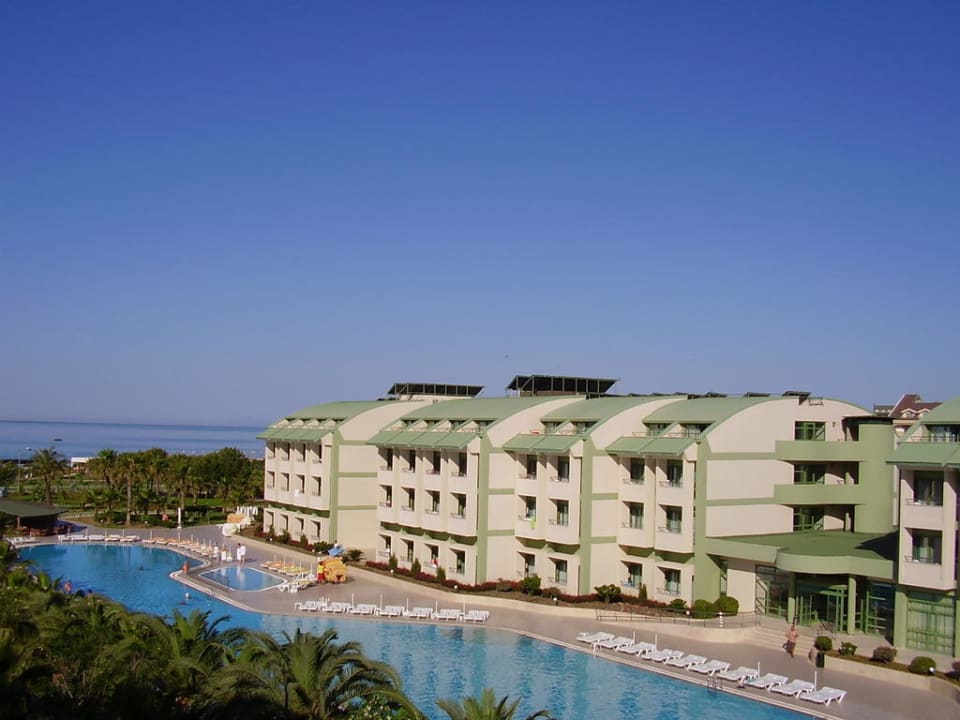 Blick auf den Relaxpool VONRESORT Golden Coast