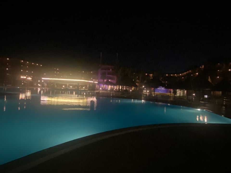 Pool Siva Grand Beach