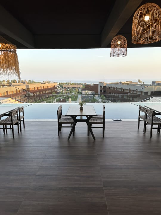 Gastro Jacaranda Luxury Resort