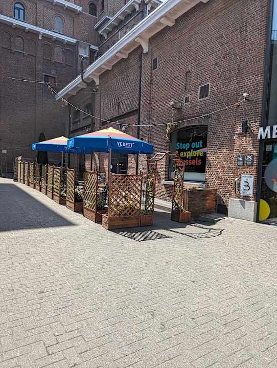 Außenansicht MEININGER Hotel Bruxelles City Center