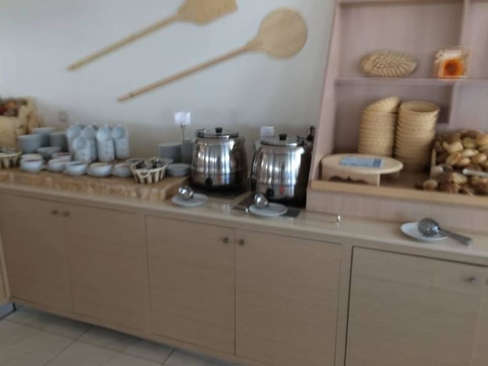 Abendessen Asterias Beach Resort