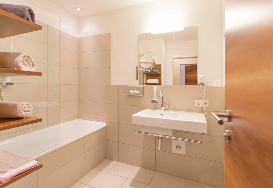 Badezimmer  Hotel Bacher Asitzstubn