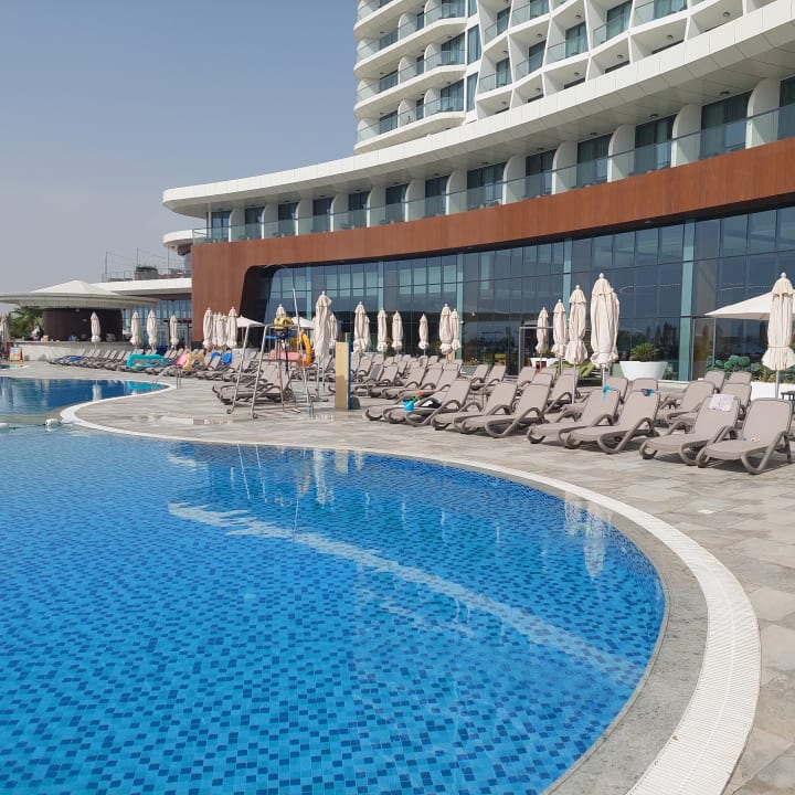 Pool Hampton by Hilton Marjan Island