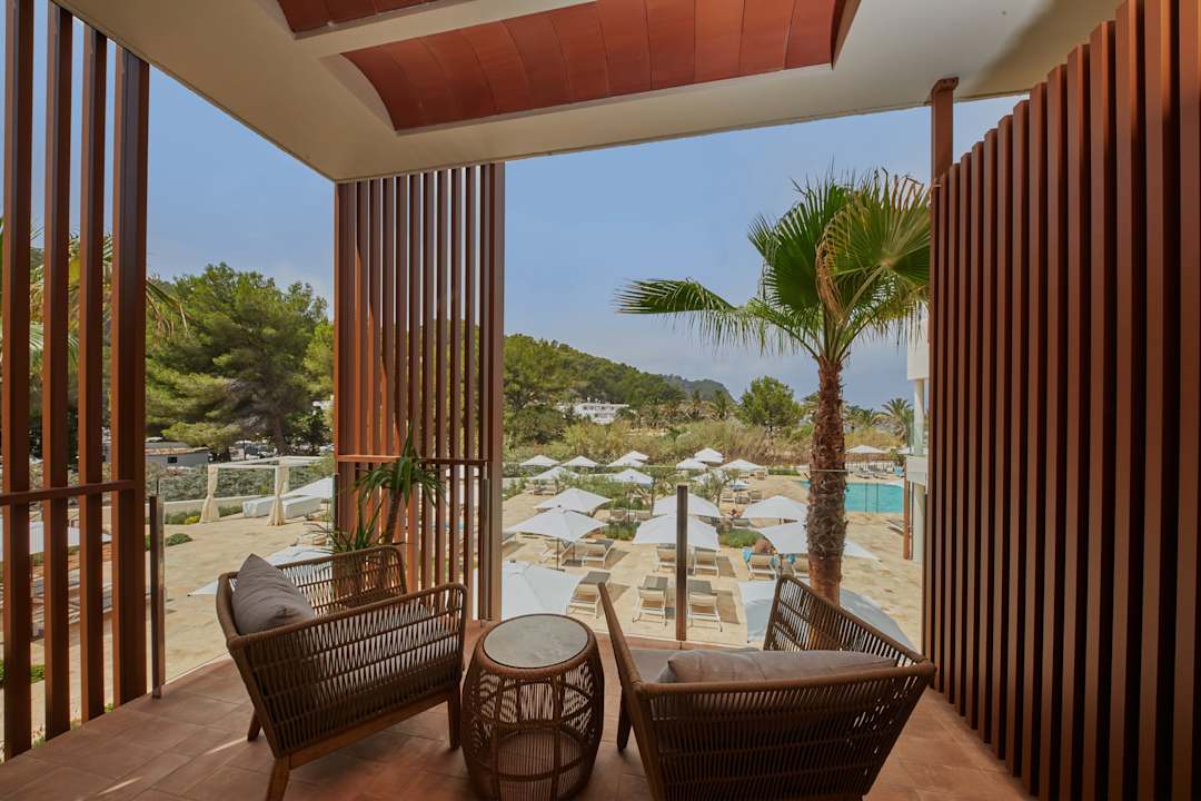 Zimmer Cala San Miguel Ibiza Resort, Curio Collection by Hilton