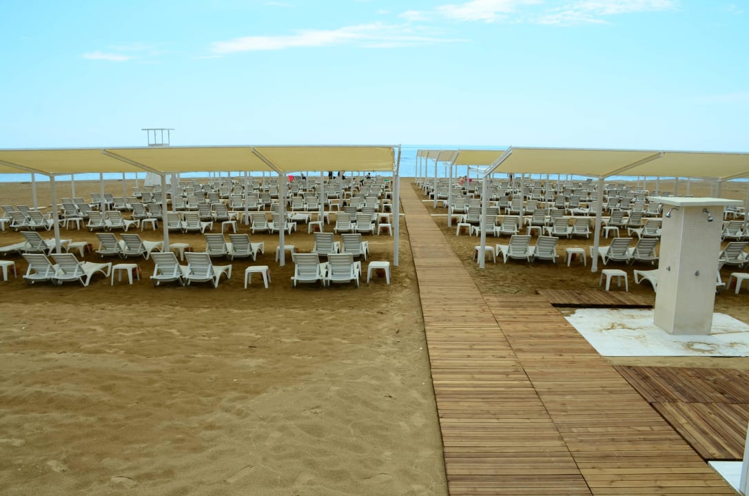 Beach Ramada Resort by Wyndham Side