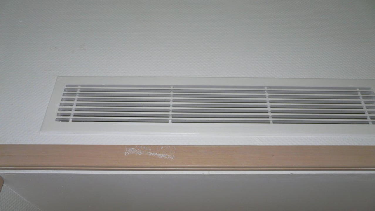 Übermalte Möbelstücke VONRESORT Golden Coast