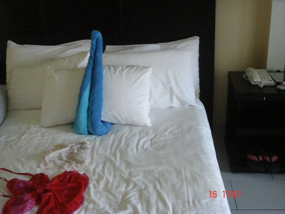 kleine Afmerksamkeit vom Roomservice Reef Oasis Blue Bay Resort