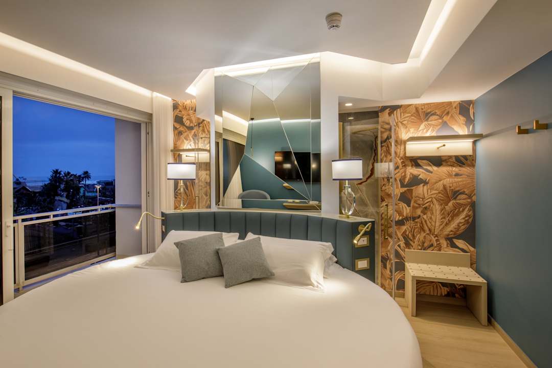 Zimmer Ambasciatori Suite Hotel