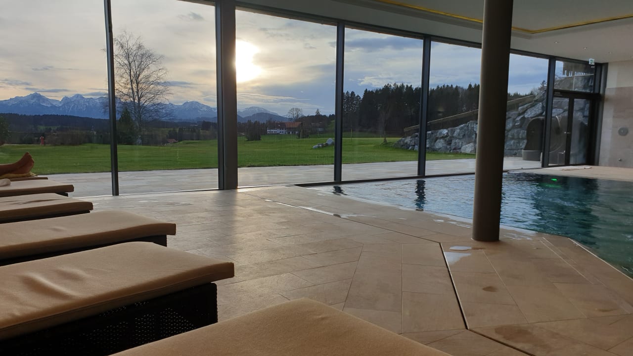 Pool Hotel Gsteig
