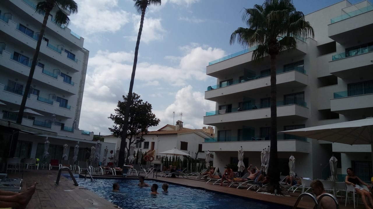 Außenansicht Hotel Metropolitan Playa