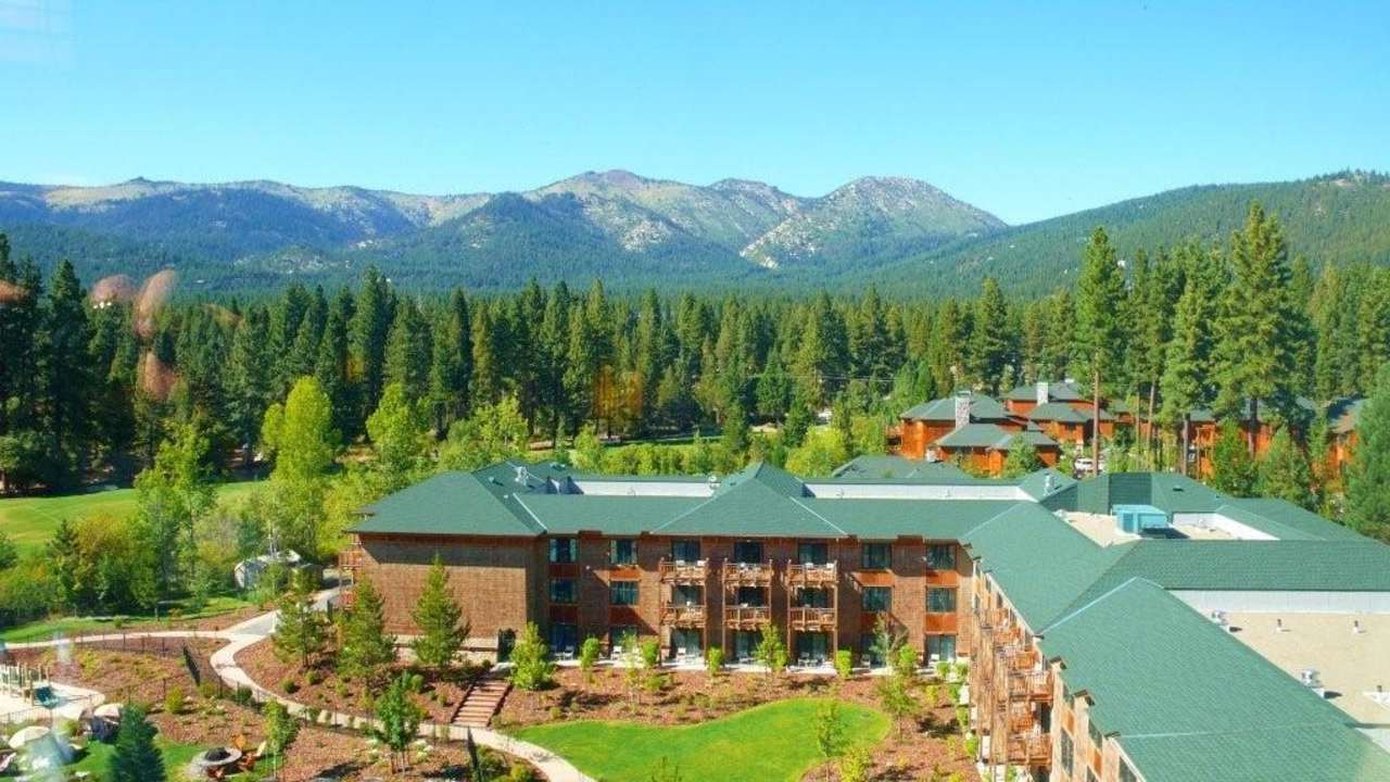 Blick vom 5. Stock auf einen Teil des Hotels Hotel Hyatt Regency Lake Tahoe Resort, Spa and Casino