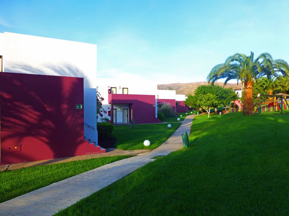 Die Appartements von außen allsun App.-Hotel Esquinzo Beach