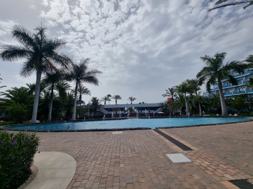 Pool R2 Pajara Beach