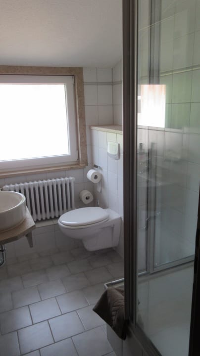 Dusche WC Landgasthof zum Wolfsberg