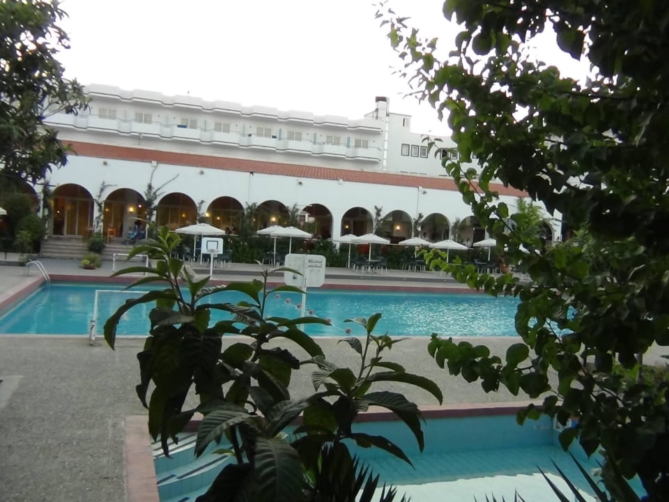 Blick vom Garten Irene Palace Beach Resort