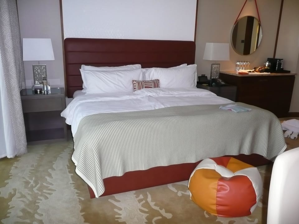 King-Size Jumeirah Beach Hotel