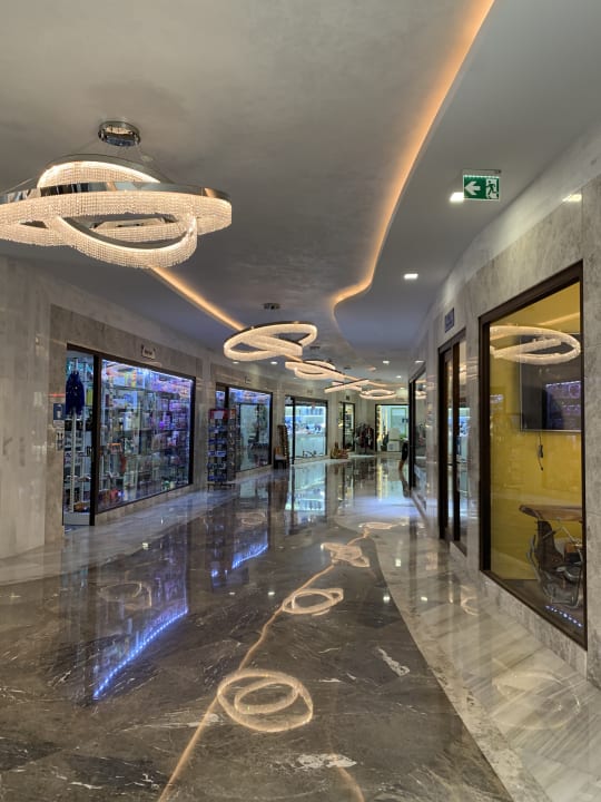 Sonstiges Royal Wings Hotel