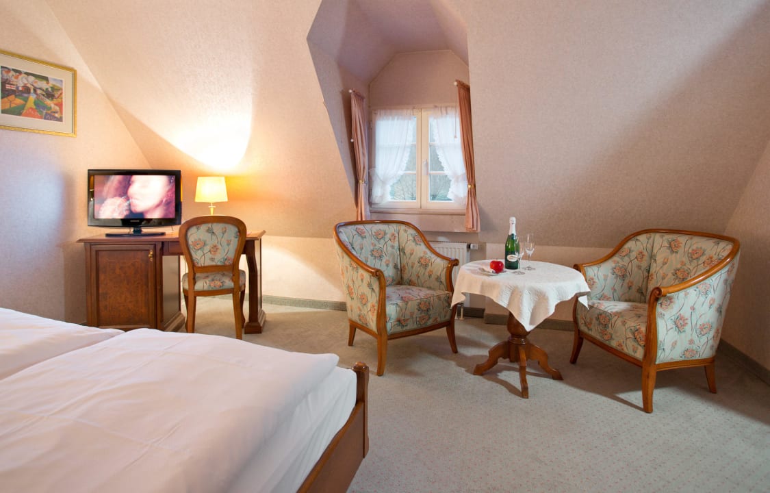 "Doppelzimmer Standard" Hotel Altenberger Hof (Odenthal ...